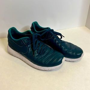 OUSADIA ALEGRIA Nike leather size 9 mens sneaker